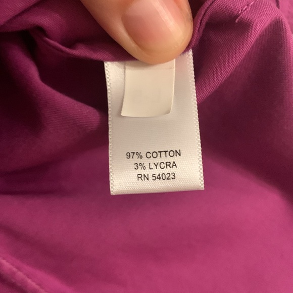 Banana Republic Women’s Petite Stretch Purple Button Down Short Sleeve EUC - Picture 4 of 5